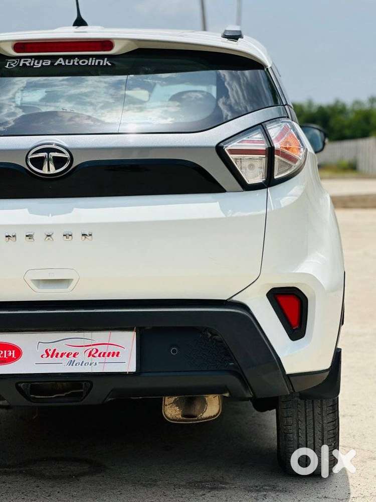 Tata Nexon 1.2 Revotron Xm (s), 2021, Petrol