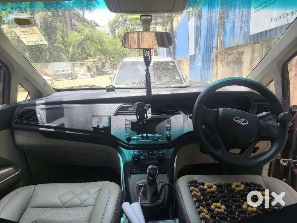 Mahindra Marazzo M4 11 October  2018 Diesel 85000 Km