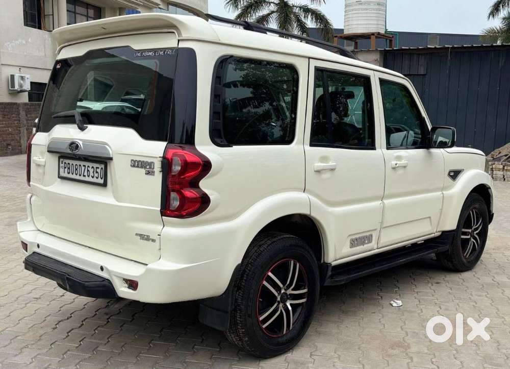 Mahindra Scorpio Classic, 2018, Diesel