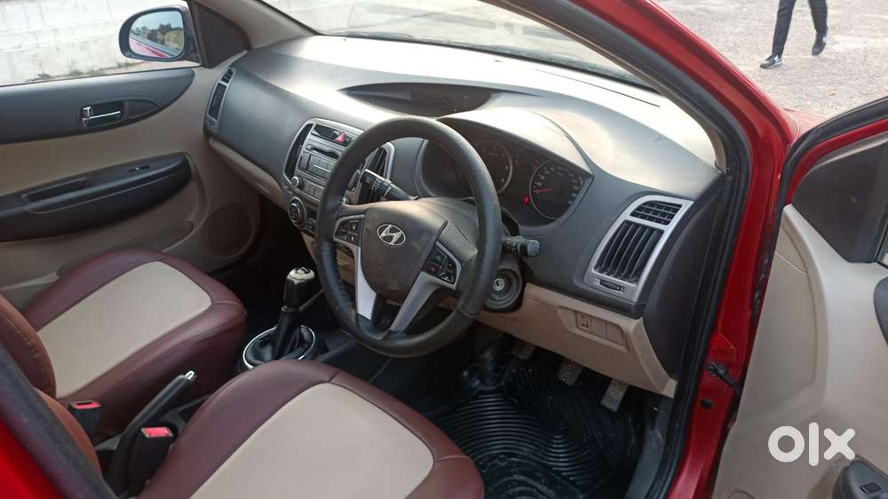 Hyundai I20 Sportz Option 1.4 Crdi, 2012, Diesel