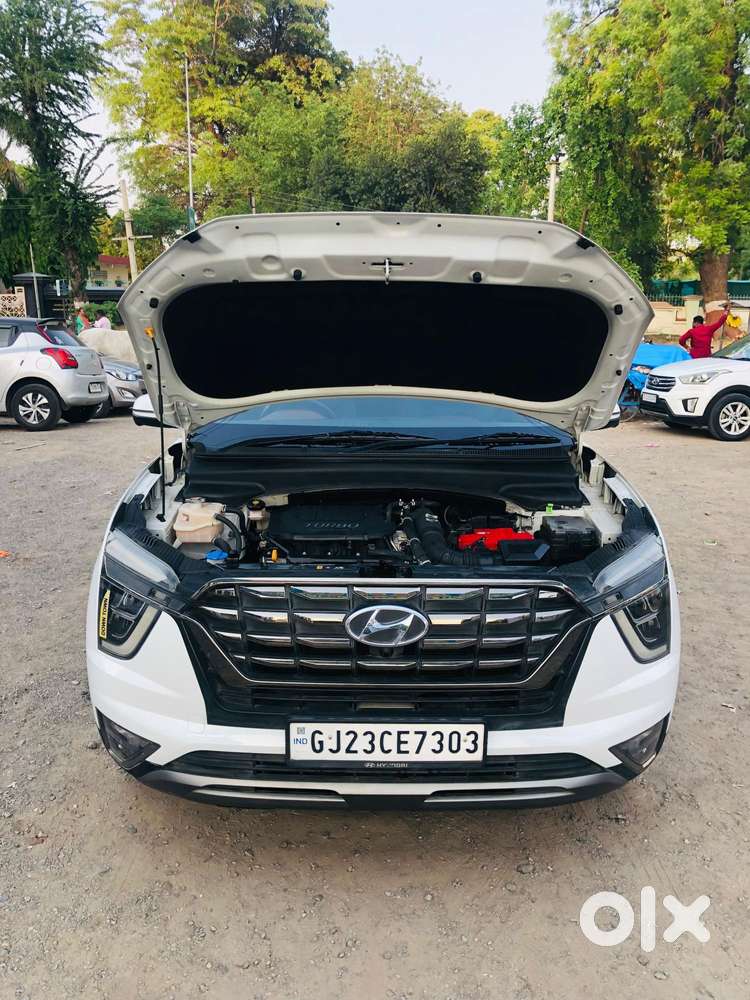 Hyundai Alcazar Platinum 7 Str 1.5 Turbo Petrol Adventure, 2023, Pet..