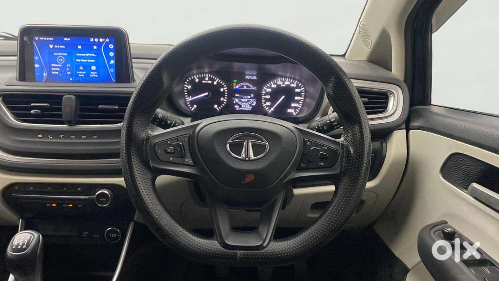 Tata Altroz Xz, 2023, Petrol