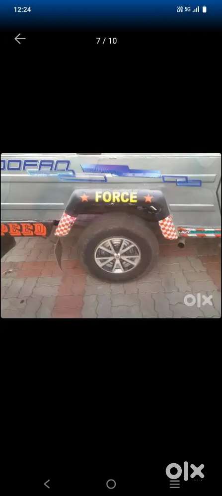 Force Motors Trax Cruiser 2005
