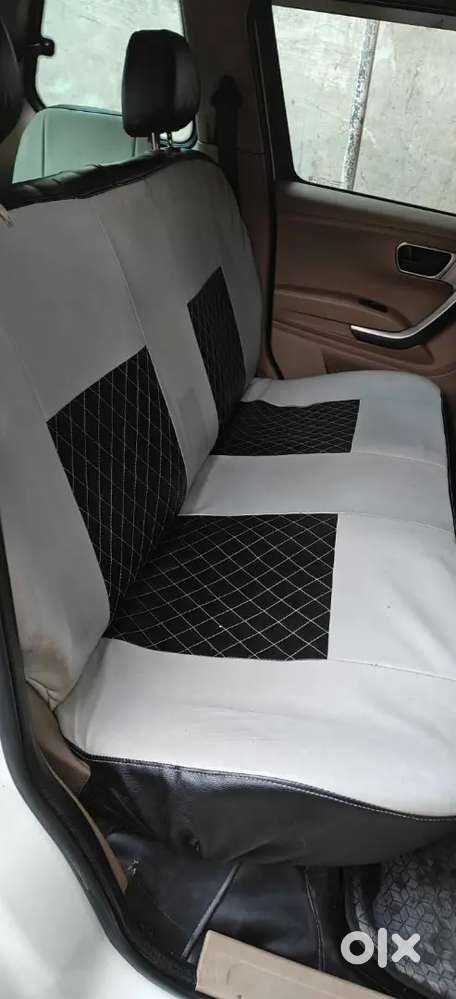 Mahindra Bolero New N10