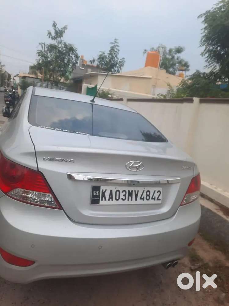 Hyundai Fluidic Verna 2015