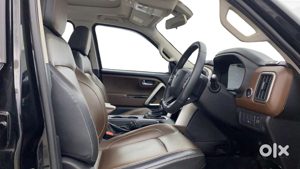 Mahindra Scorpio-n 2.0 Z8 L Petrol At 7 Str, 2022, Petrol