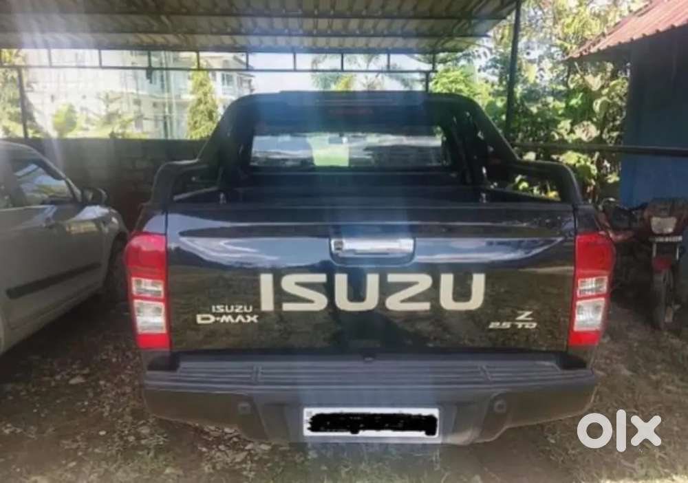 Isuzu D-max V-cross 2025