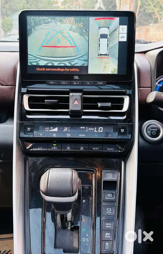 Toyota Innova Hycross 2.0 Zx Hybrid 7 Str, 2023, Petrol