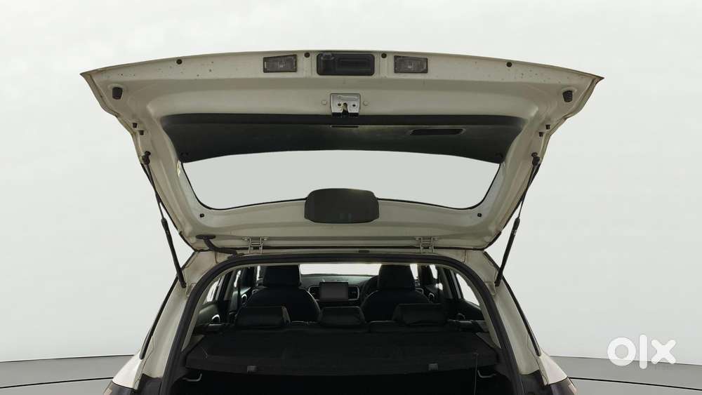 Hyundai Venue 1.2 S (o), 2023, Petrol