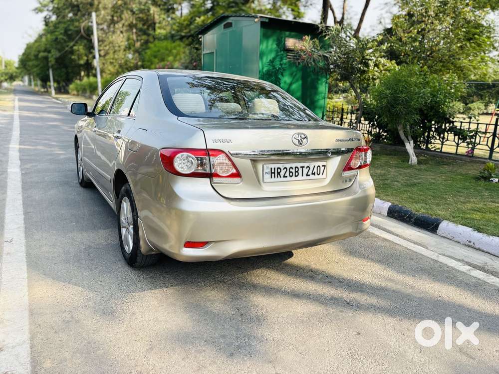 Toyota Corolla Altis 1.8 Sportz, 2012, Petrol