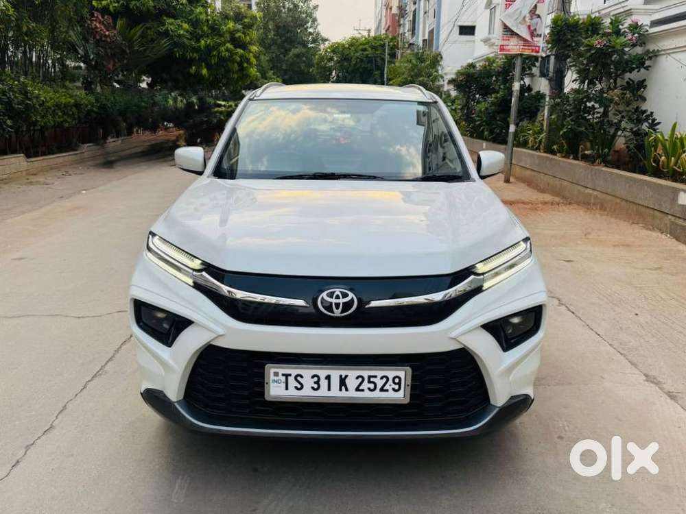 Toyota Urban Cruiser Hyryder 1.5 V Hybrid, 2023, Petrol