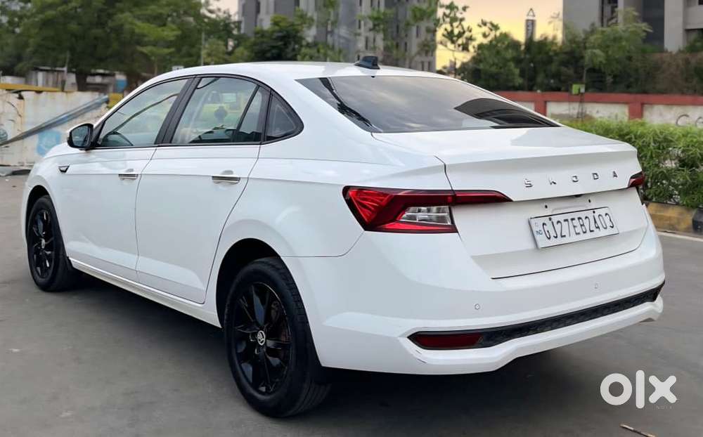 Skoda Slavia 1.0 Ambition Tsi, 2022, Petrol