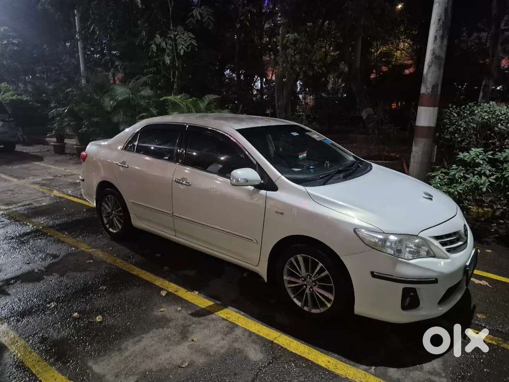 Toyota Corolla Altis 2014 Petrol Well Maintained