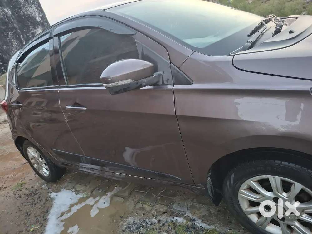 Tata Tiago Xz Petrol