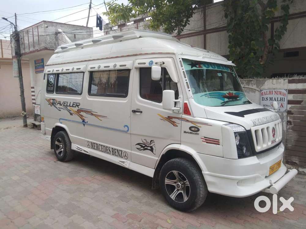 Force Motors Car 2015