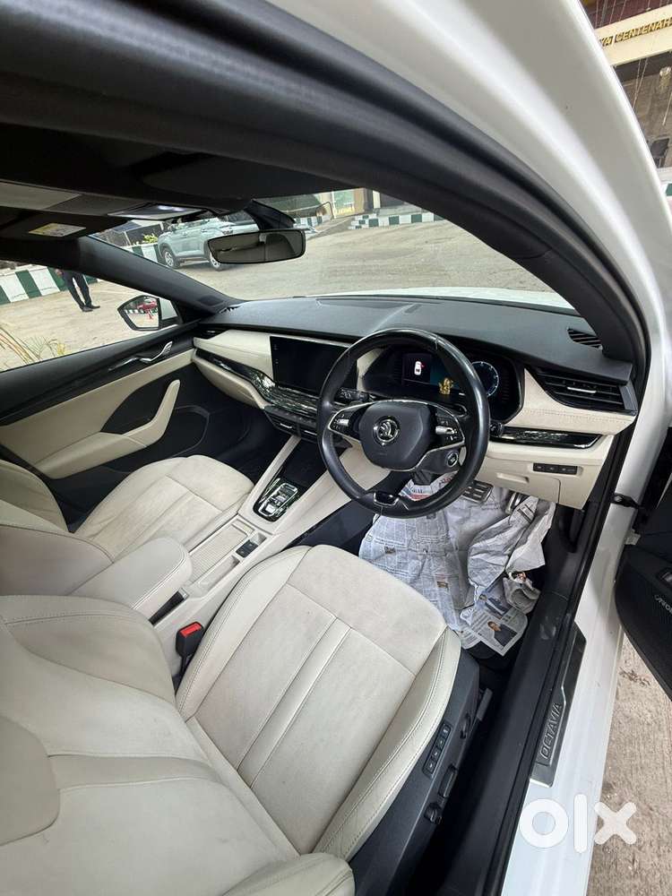 Skoda Octavia 2.0 L K Tsi At, 2023, Petrol