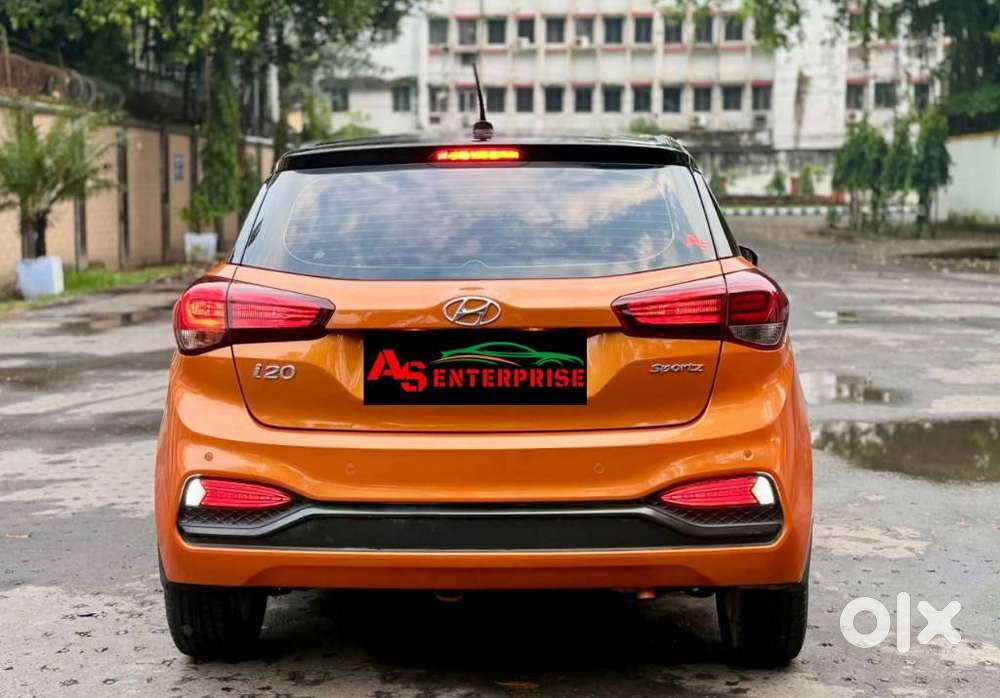 Hyundai I20 Sportz 1.2 Mt Dual Tone, 2019, Petrol