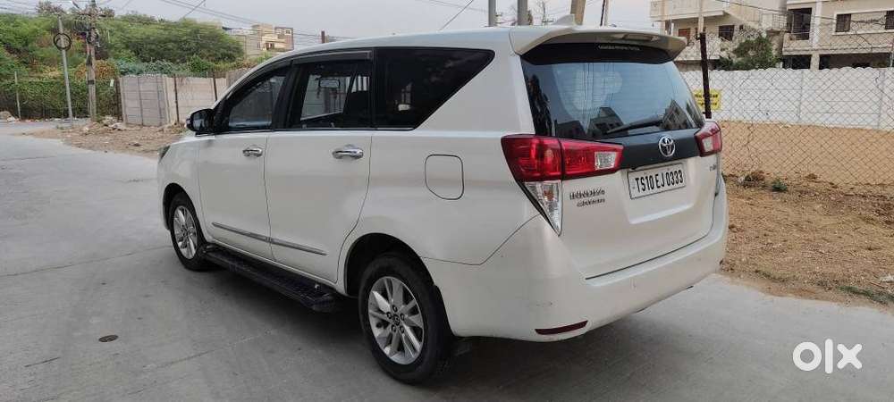 Toyota Innova Crysta 2.4 V 7 Str, 2016, Diesel