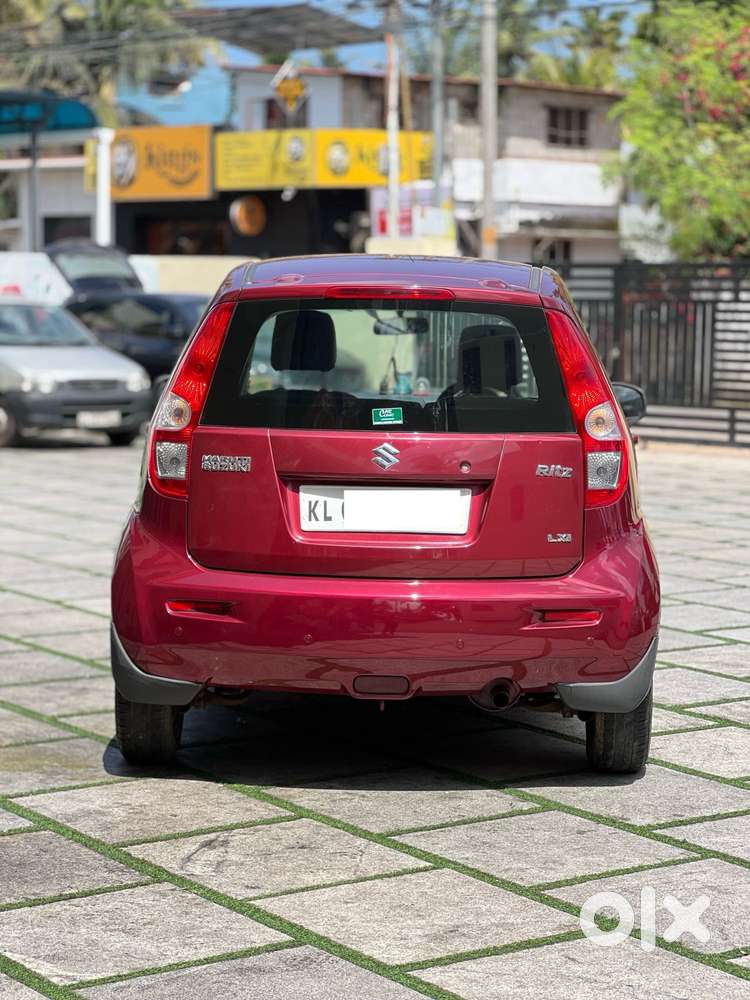 Maruti Suzuki Ritz Lxi, 2011, Petrol