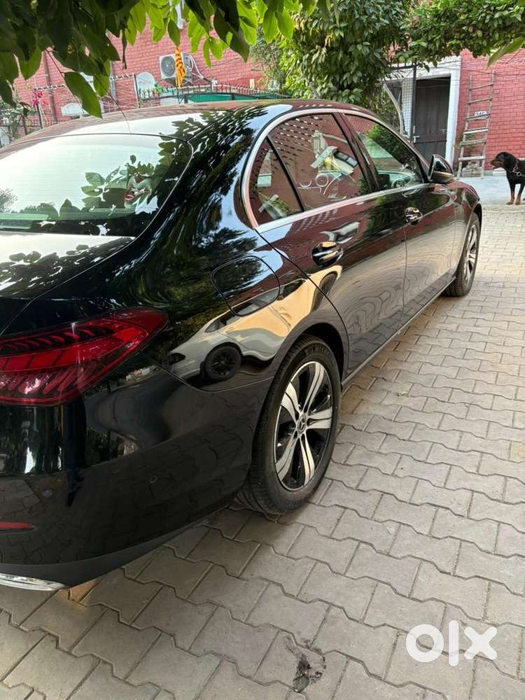 Brand New Condition C 200