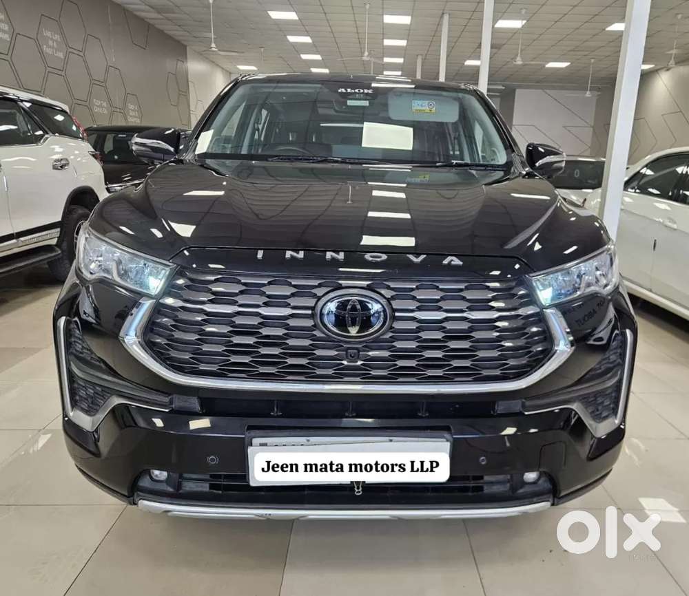 Toyota Innova Hycross 2.0 Zx (o) Hybrid 7 Str, 2024, Petrol