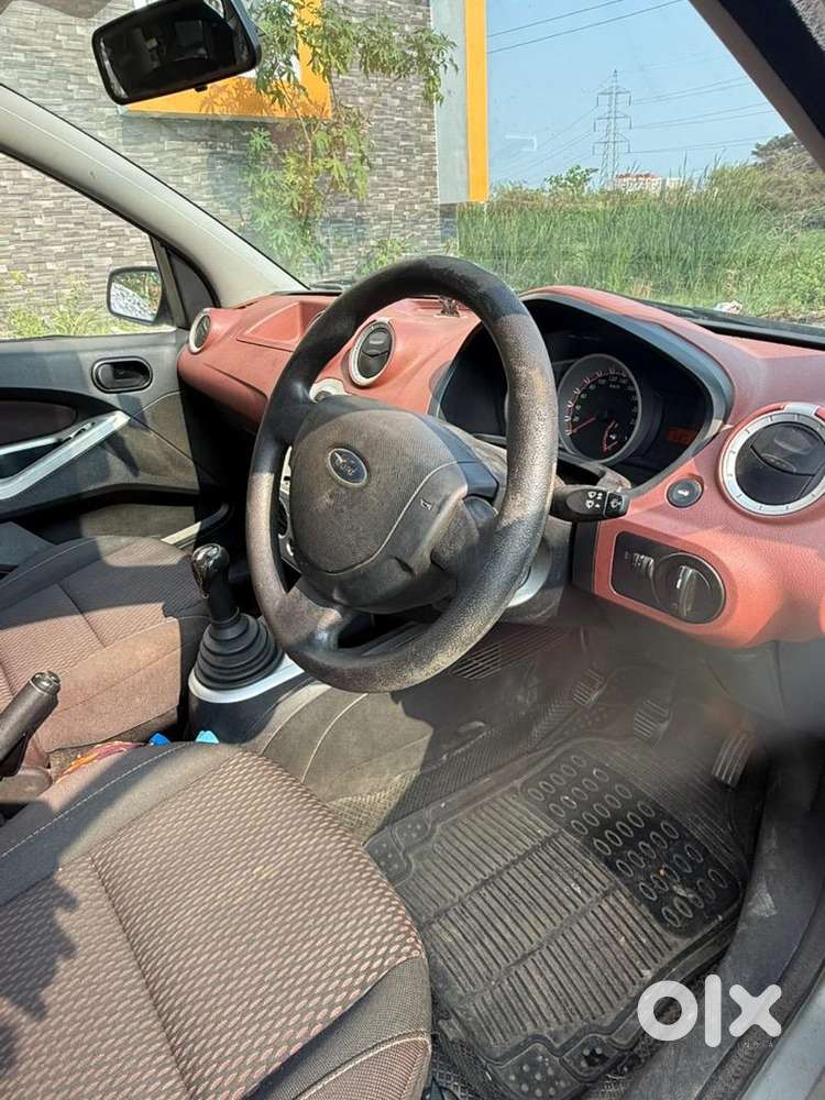 Ford Figo 2010 Petrol 69000 Km Driven