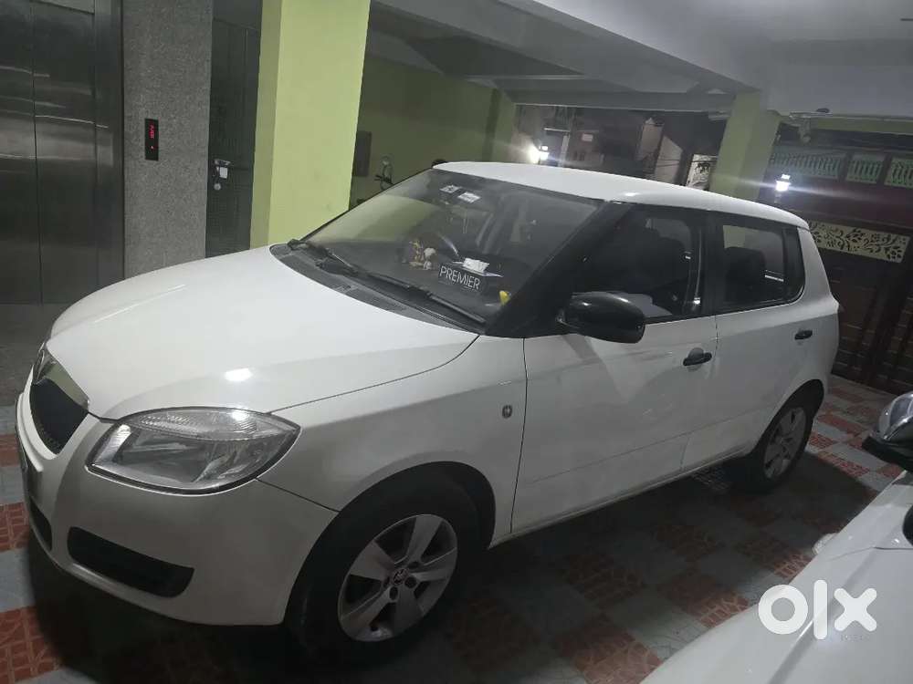 Skoda Fabia 2010 Petrol 42000 Km Driven
