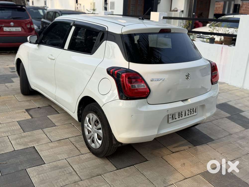 Maruti Suzuki Swift Amt Vxi, 2022, Petrol