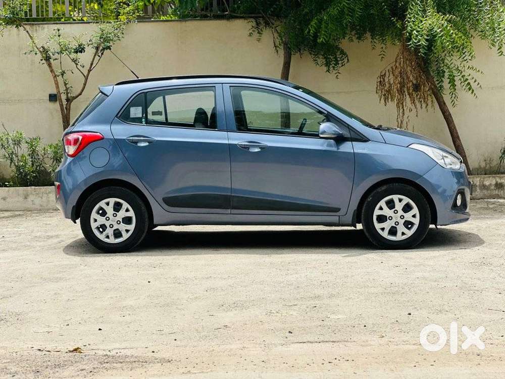 Hyundai Grand I10 Sportz, 2017, Petrol