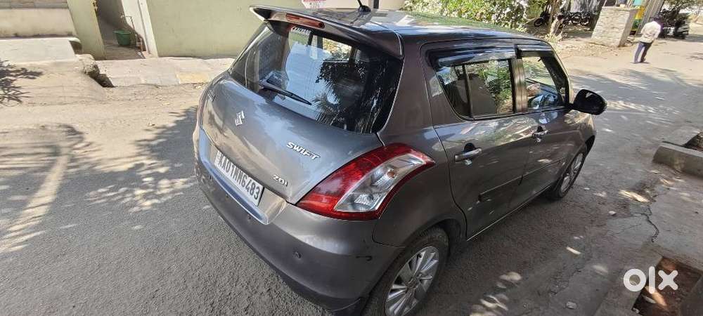 Maruti Suzuki Swift Zdi Plus, 2015, Diesel