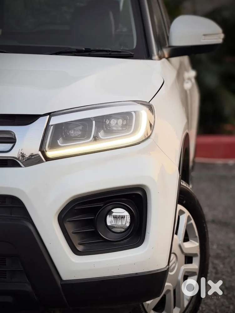 Maruti Suzuki Vitara Brezza 1.5 Vxi At, 2020, Petrol