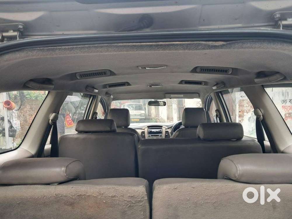 Toyota Innova 2.5 G (diesel) 8 Seater, 2016, Diesel