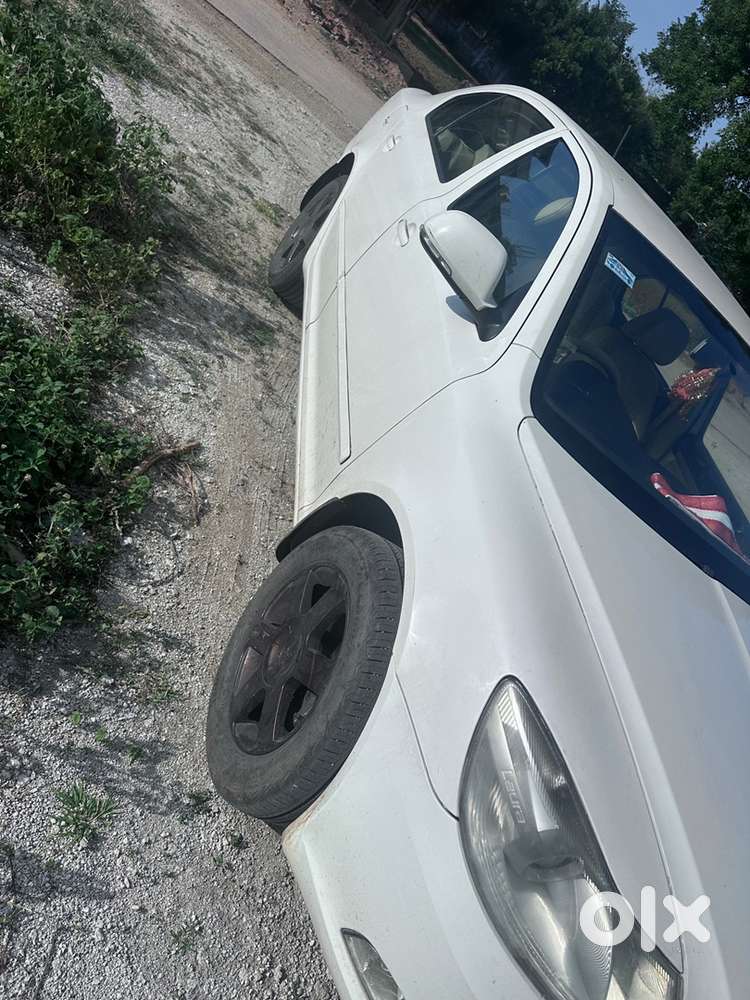 Skoda Laura Ambition 2011