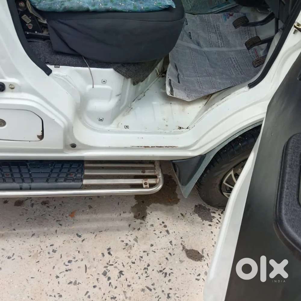 Model 2018
Owner 2
Km 140000
Insurance Thard Party 
Puc 1 Year
Tyre Ne