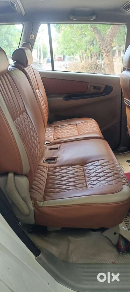 Toyota Innova 2.5 G (diesel) 8 Seater, 2011, Diesel