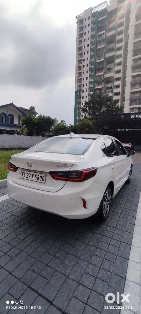Honda City 5th Gen (automatic )