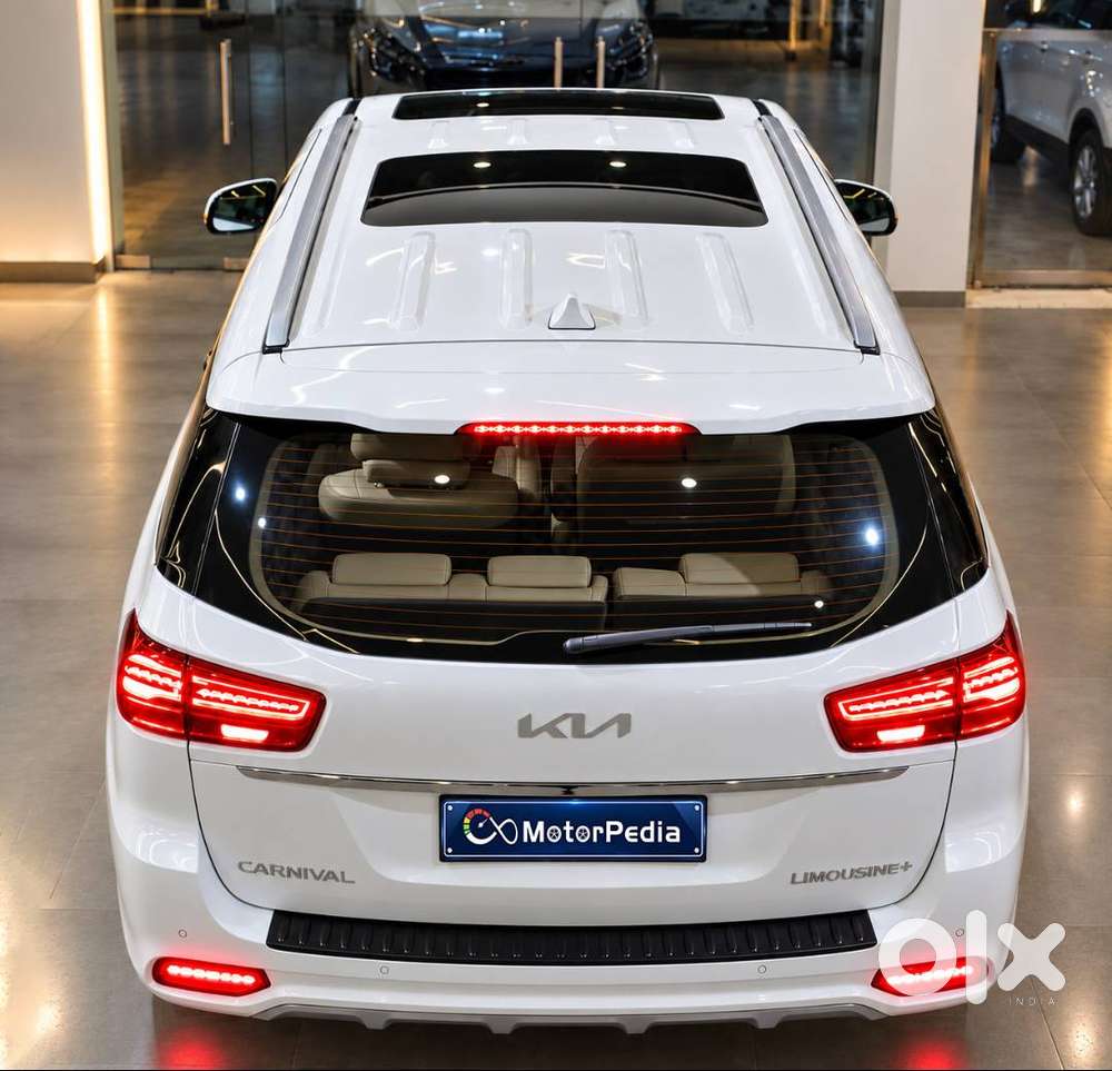 Kia Carnival Limousine 2023 Model