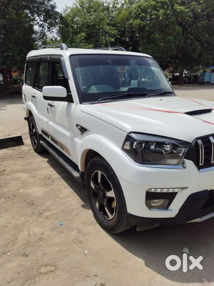 Mahindra Scorpio Classic 2.2 S 11 Mt 7 Str, 2024, Diesel