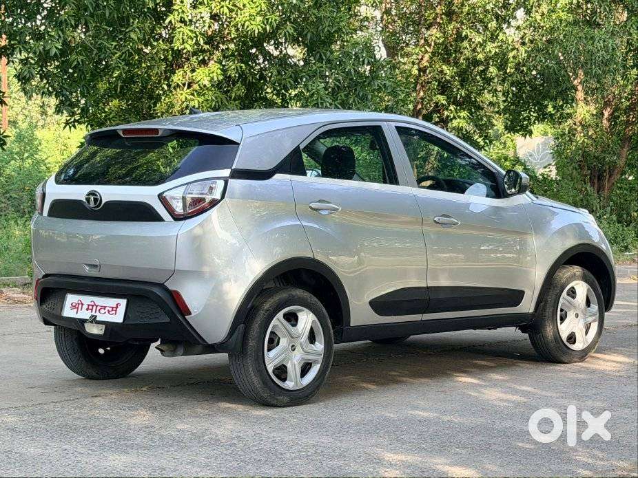 Tata Nexon 1.2 Revotron Xm (s), 2018, Petrol