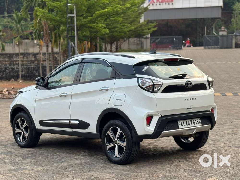 Tata Nexon 1.2 Revotron Xza Plus, 2023, Petrol
