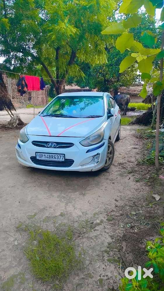 Hyundai Verna 2012