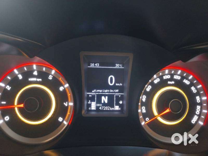 Mahindra Xuv300 1.2 W6 Amt Petrol, 2021, Petrol