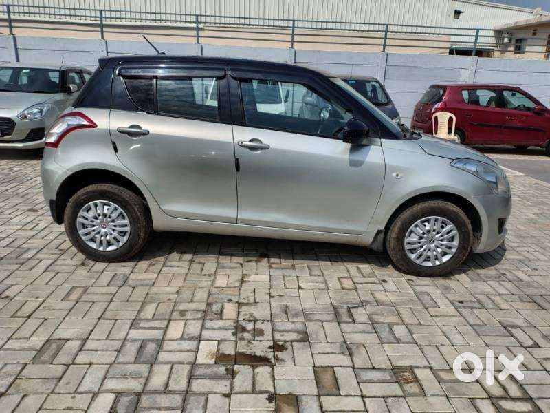 Maruti Suzuki Swift 1.2 Lxi (o), 2014, Cng & Hybrids