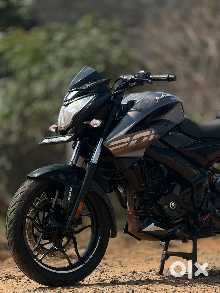 Ns200 Bike Ns 200 Bs6 Black Colour Bajaj Bike Ns 200 Bs6 Best