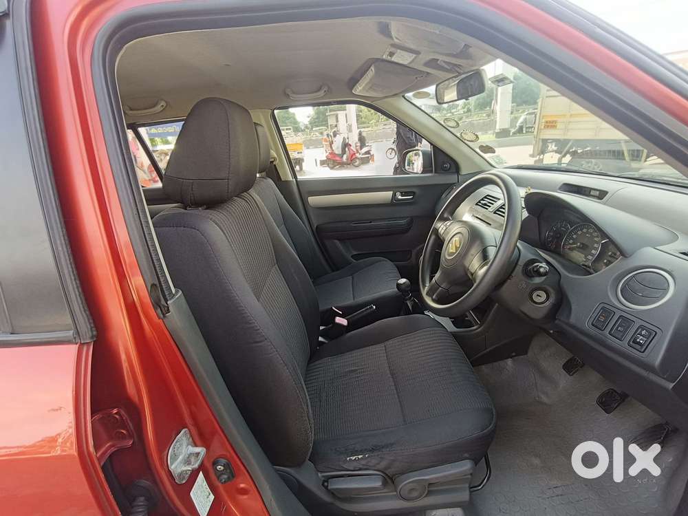 Maruti Suzuki Swift Zxi, 2010, Petrol