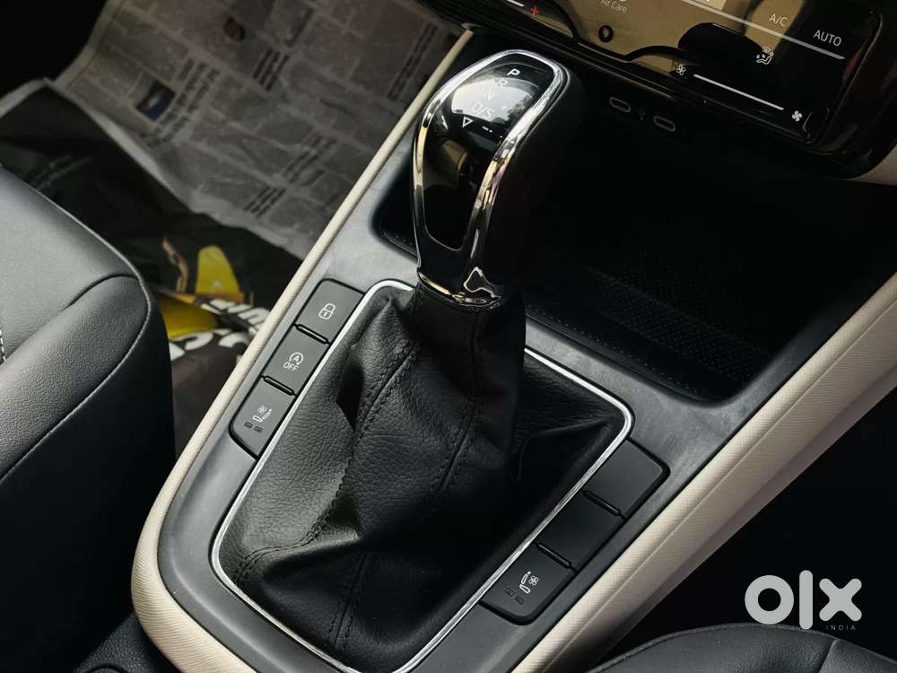 Skoda Slavia, 2025, Petrol