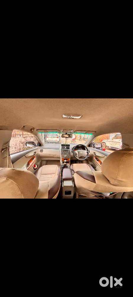 Toyota Corolla Altis 2011