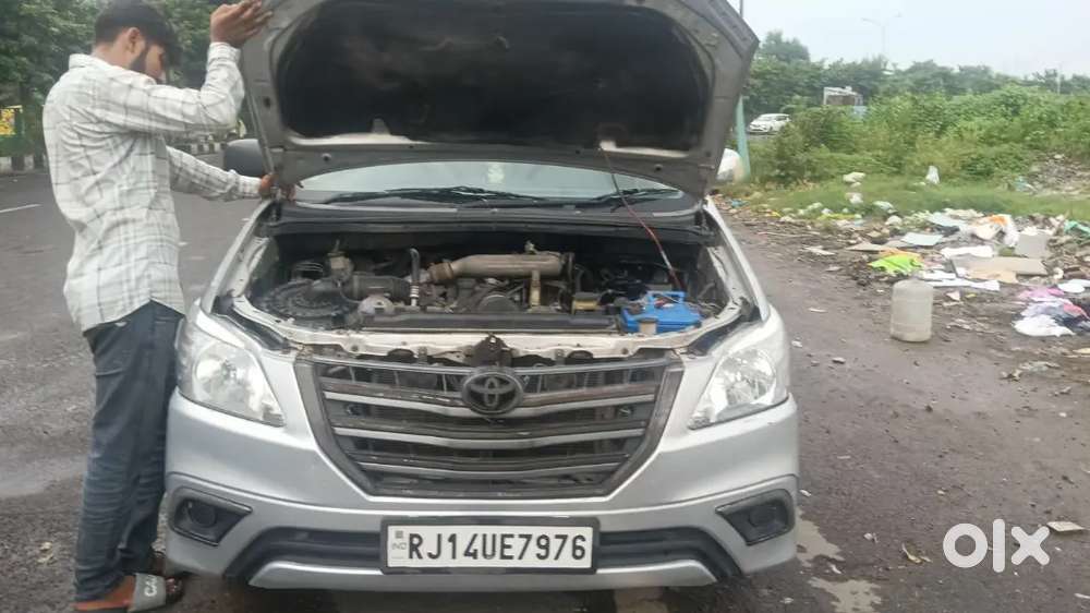 Toyota Innova 2013 Diesel 300000 Km Driven