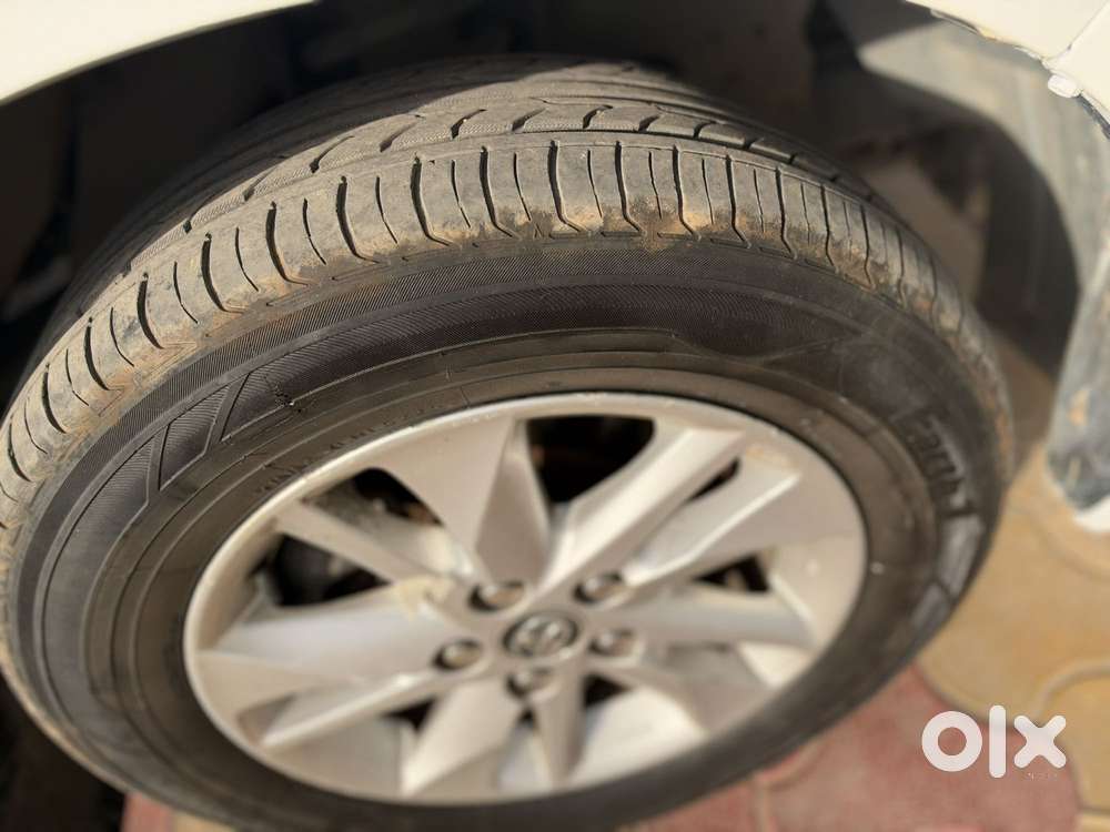 Toyota Innova Crysta 2.4 Gx Mt, 2018, Diesel