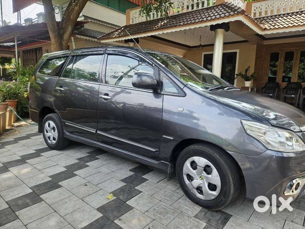 Toyota Innova 2015 Diesel Well Maintained